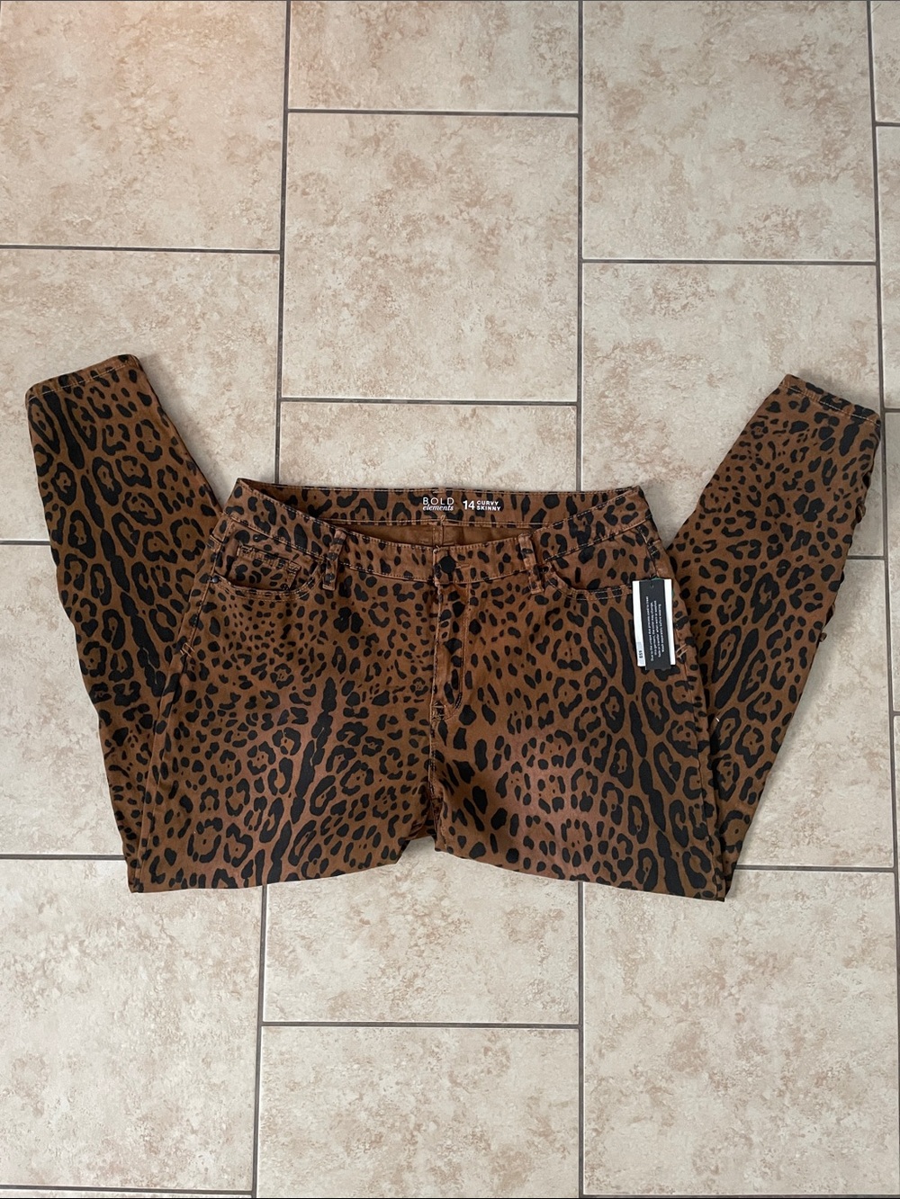 Bold Elements Leopard Print Pants Curvy Size 14